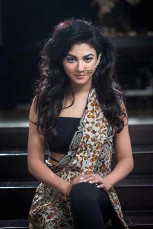 Joya hot smile.jpg Joya Ahsan Hot Photoshoot